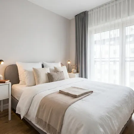 Golden - Luxury 2-bedroom, Mennica Residence&41