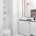 Golden - Luxury 2-bedroom, Mennica Residence&41 公寓 华沙