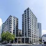 Golden - Luxury 2-bedroom, Mennica Residence&41 公寓 *
