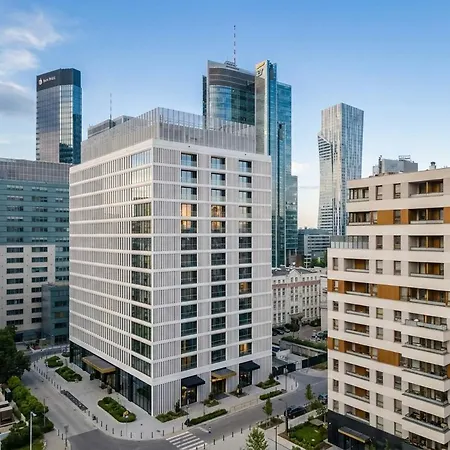 Golden - Luxury 2-bedroom, Mennica Residence&41 ורשה