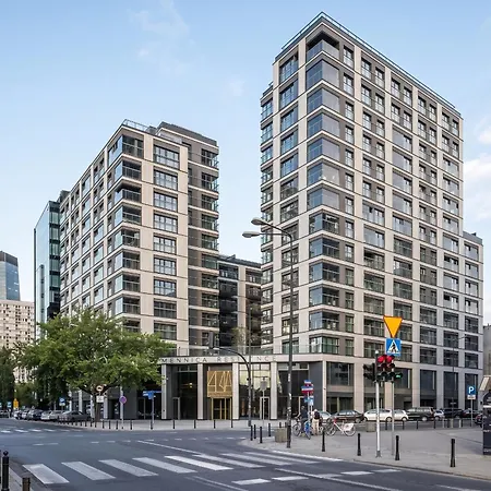 Golden - Luxury 2-bedroom, Mennica Residence&41 ורשה